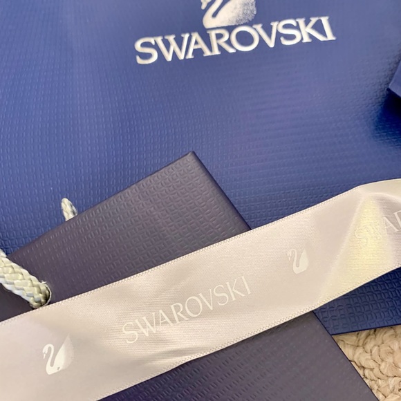 π Swarovski Gift Bags π - Picture 3 of 12